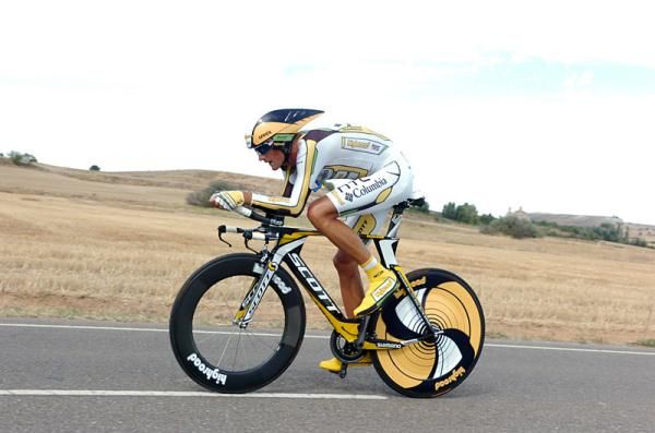 Peter Velits (HTC - Columbia) was a surprise winner in the stage 17 time trial and moved up to third on GC.