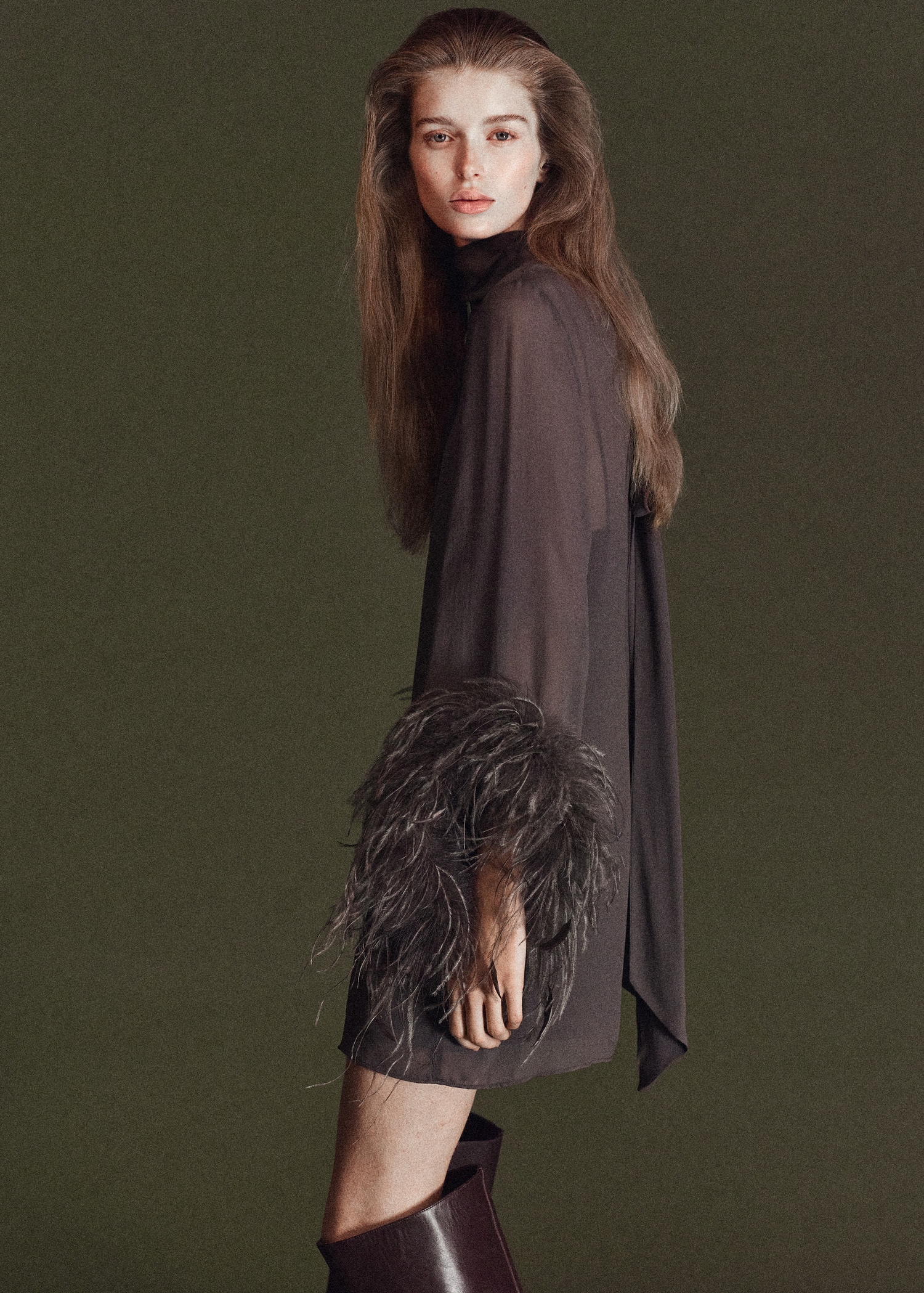 Feathered Dress With Bell Sleeves - Women | Mango Usa
