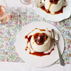 Coffee Panna Cotta with Honeyed Pecans