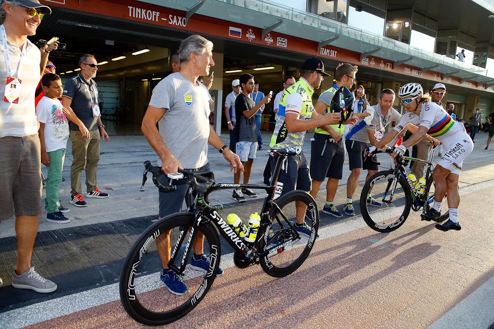Peter Sagan has some fun during the final stage in Abu Dhabi with a 'dramatic' pit stop