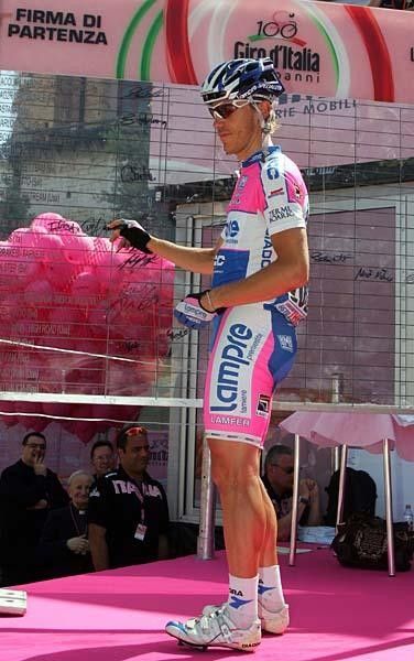 Past Giro winner Damiano Cunego (Lampre-NGC) signs in.