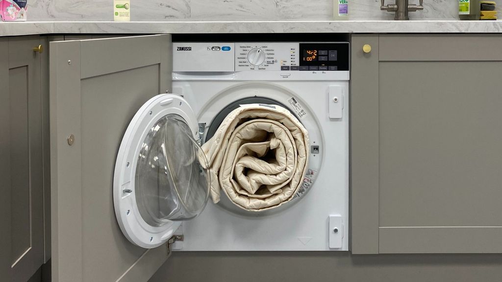 Can You Machine Wash Down Comforters?