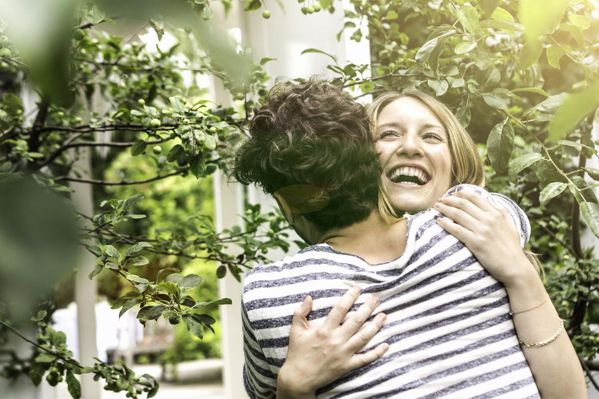 The surprising reason why hugs really matter in any relationship