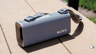 Sony ULT Field 3 speaker