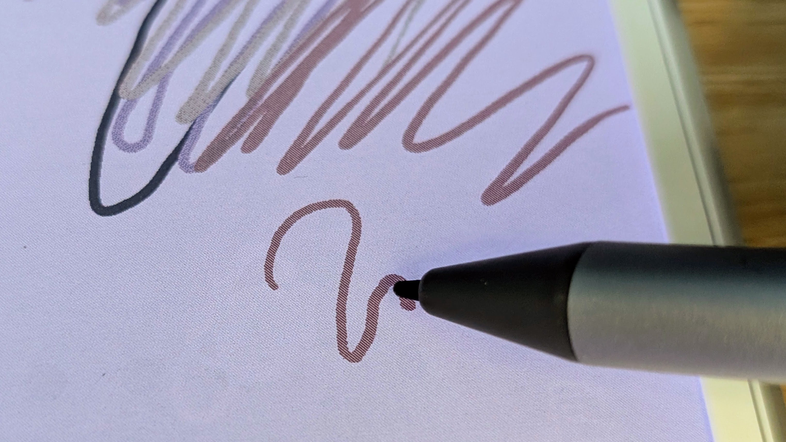 Boox Palma 2 Pro close up of stylus drawing on screen