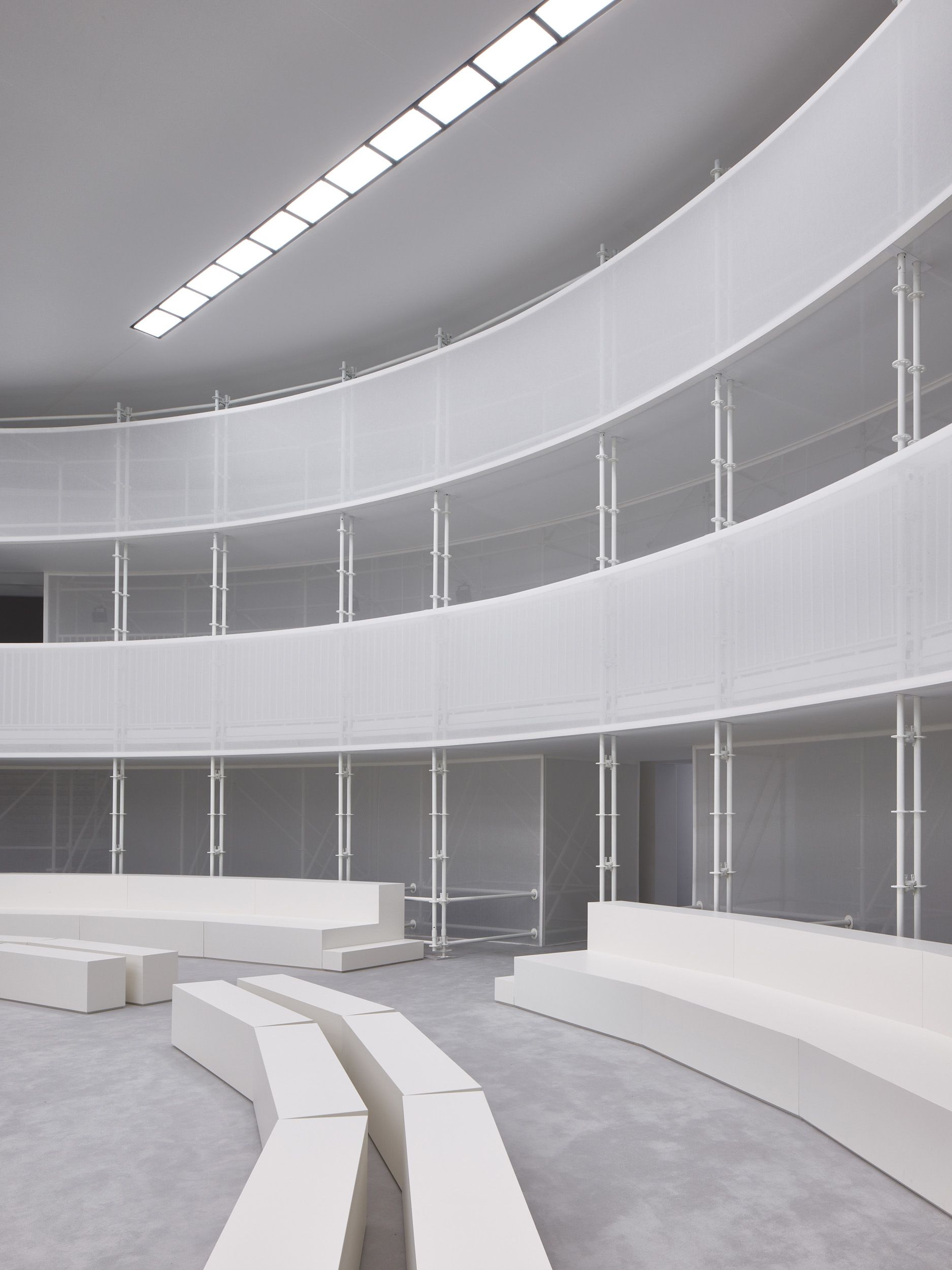 Loewe S/S 2027 showspace