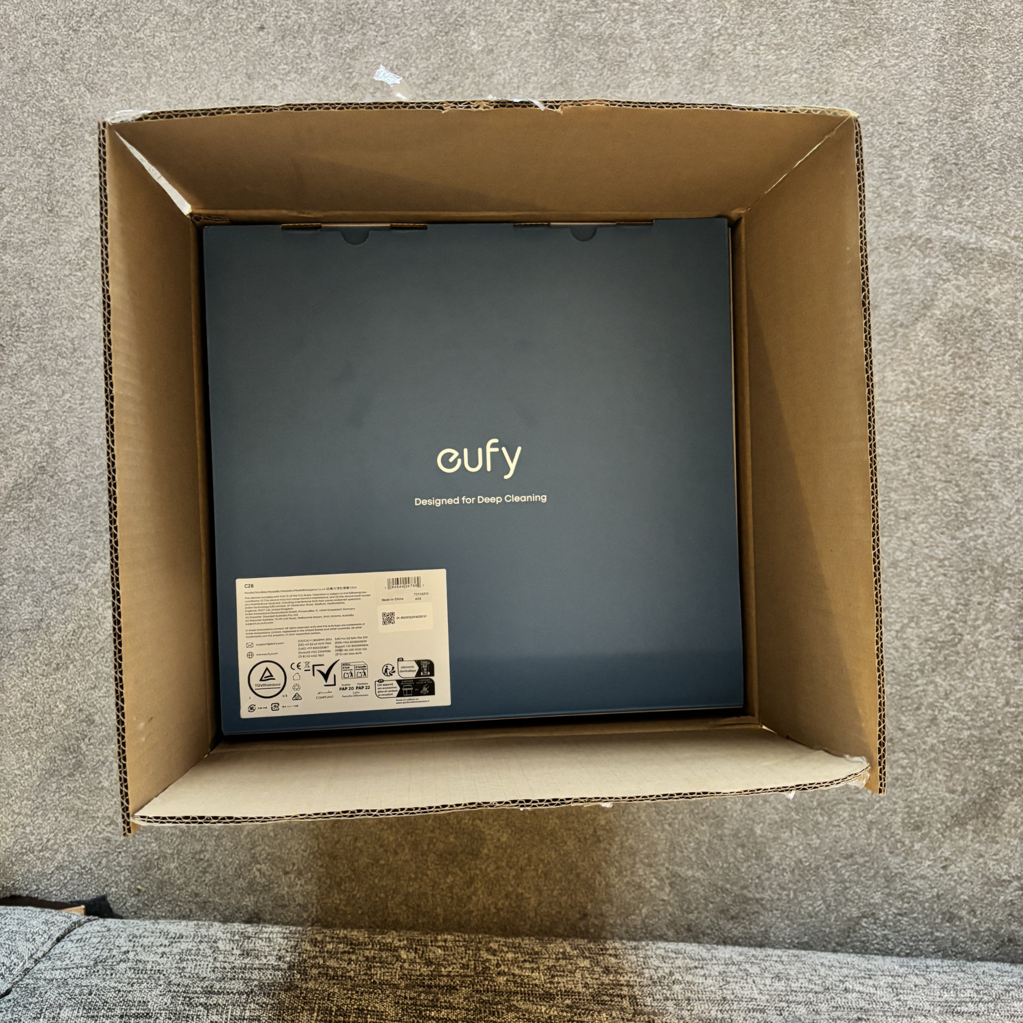 eufy omni c28 Robot Vacuum unboxing 