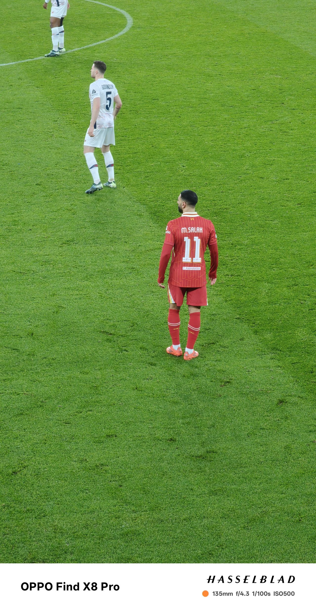Images captured on the Oppo Find X8 Pro of the Liverpool v Lille match in the Champions League
