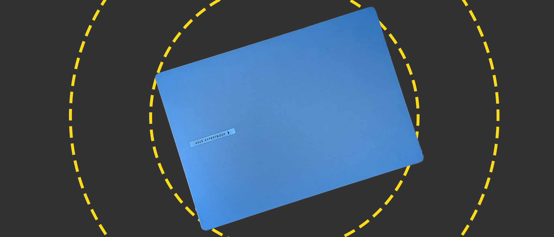 The Asus ExpertBook P3 (PM3606) on the ITPro background