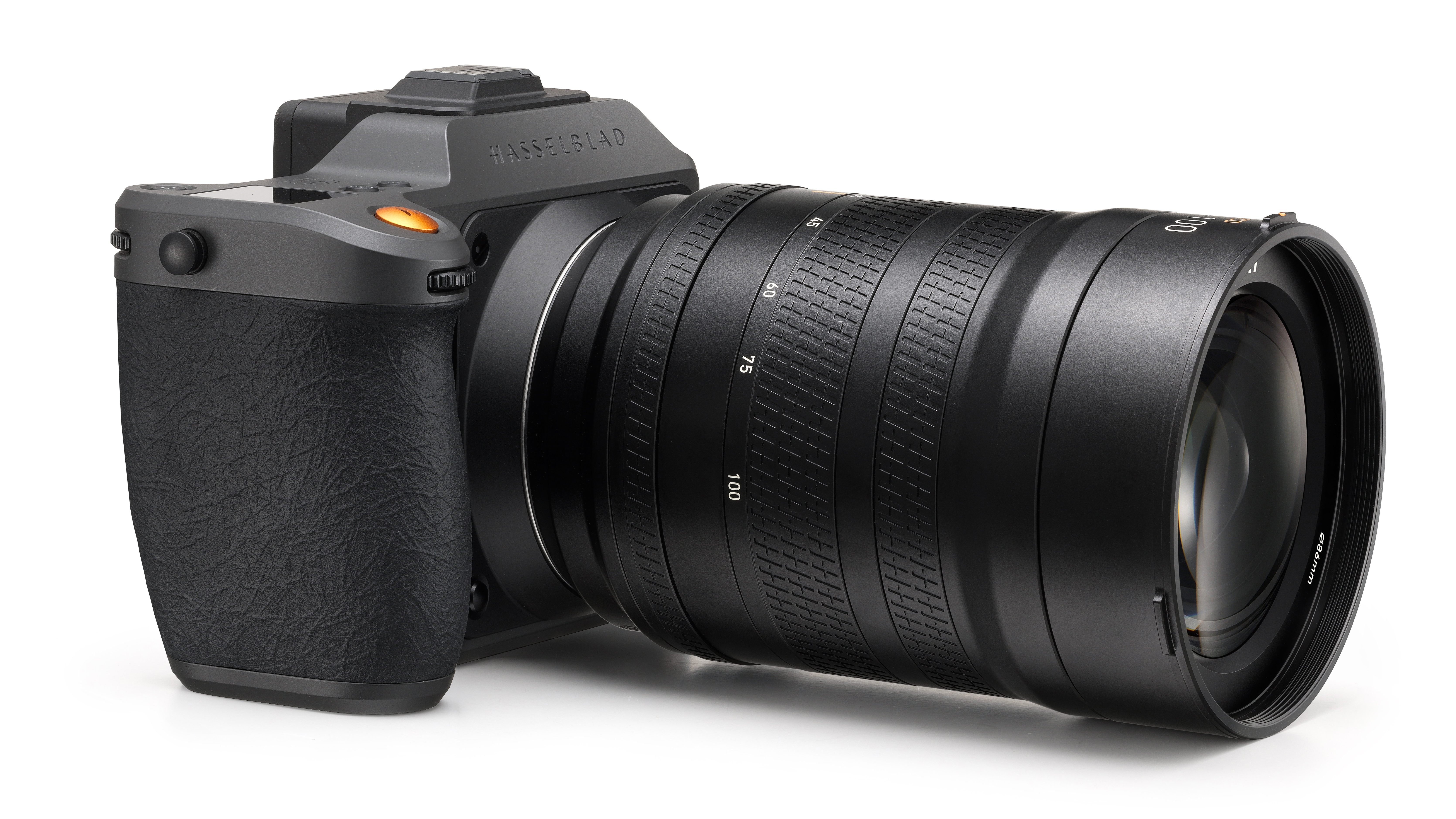 Hasselblad X2D II 100C with Hasselblad XCD 35-100E against a white background