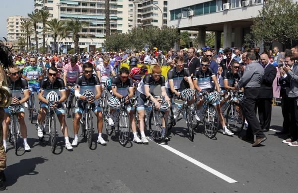 The Leopard Trek riders lead the minute silence