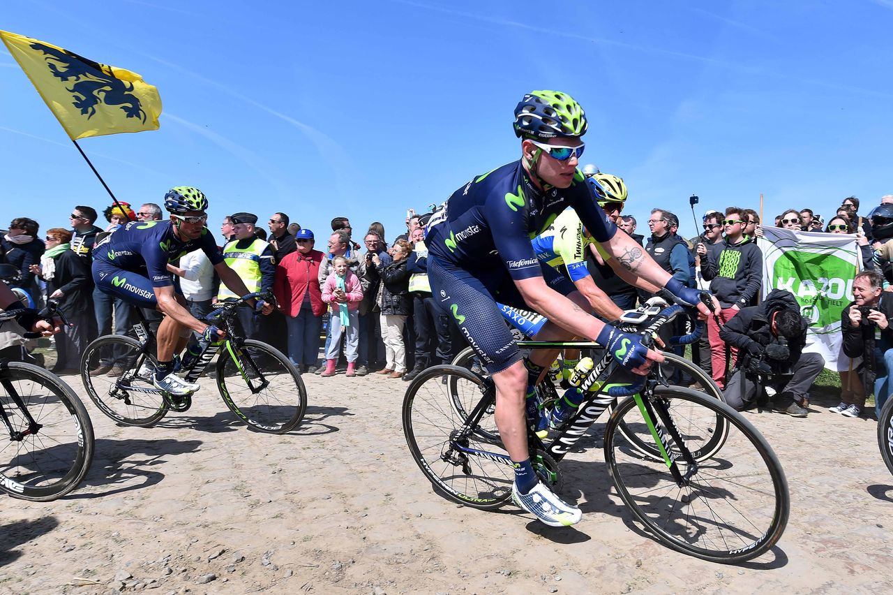 Jasha S&uuml;tterlin (Movistar) has a bicycle tattoo on his left forearm