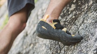 what is smearing in climbing: smearing