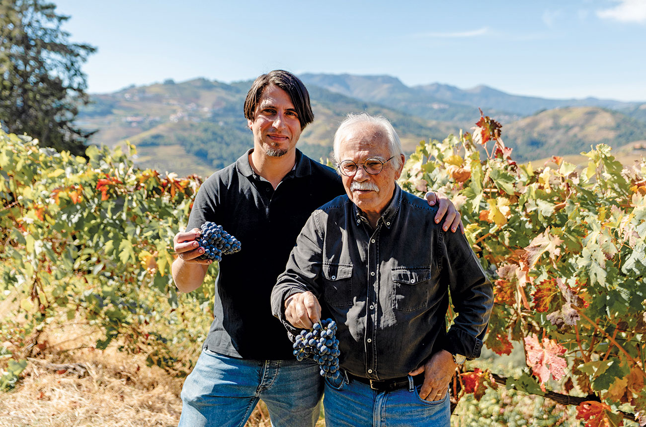 father and son Domingos and Tiago Alves de Sousa