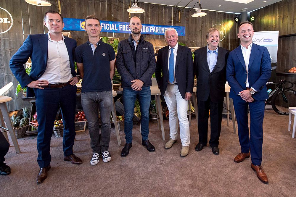 Tom Boonen meet with Lidl crew at a press conference
