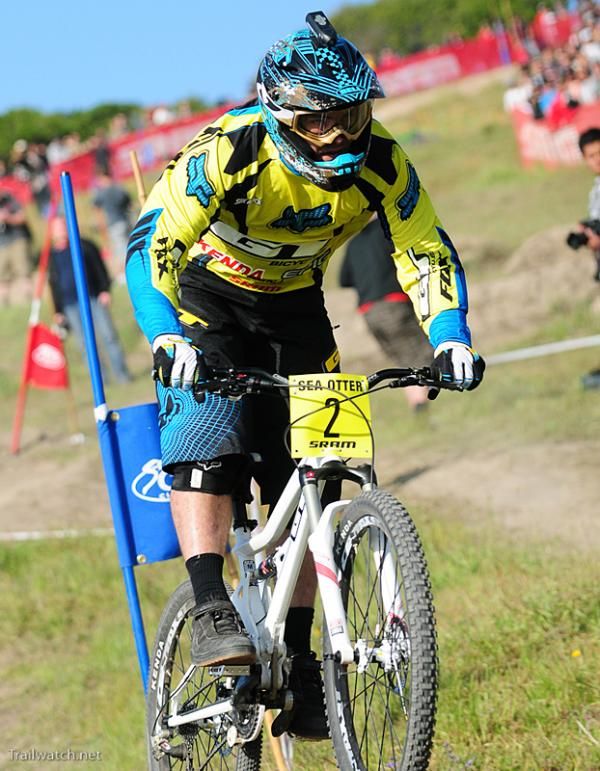 Mick Hannah (GT) was a bit faster than Aaron Gwin on the pedaling sections