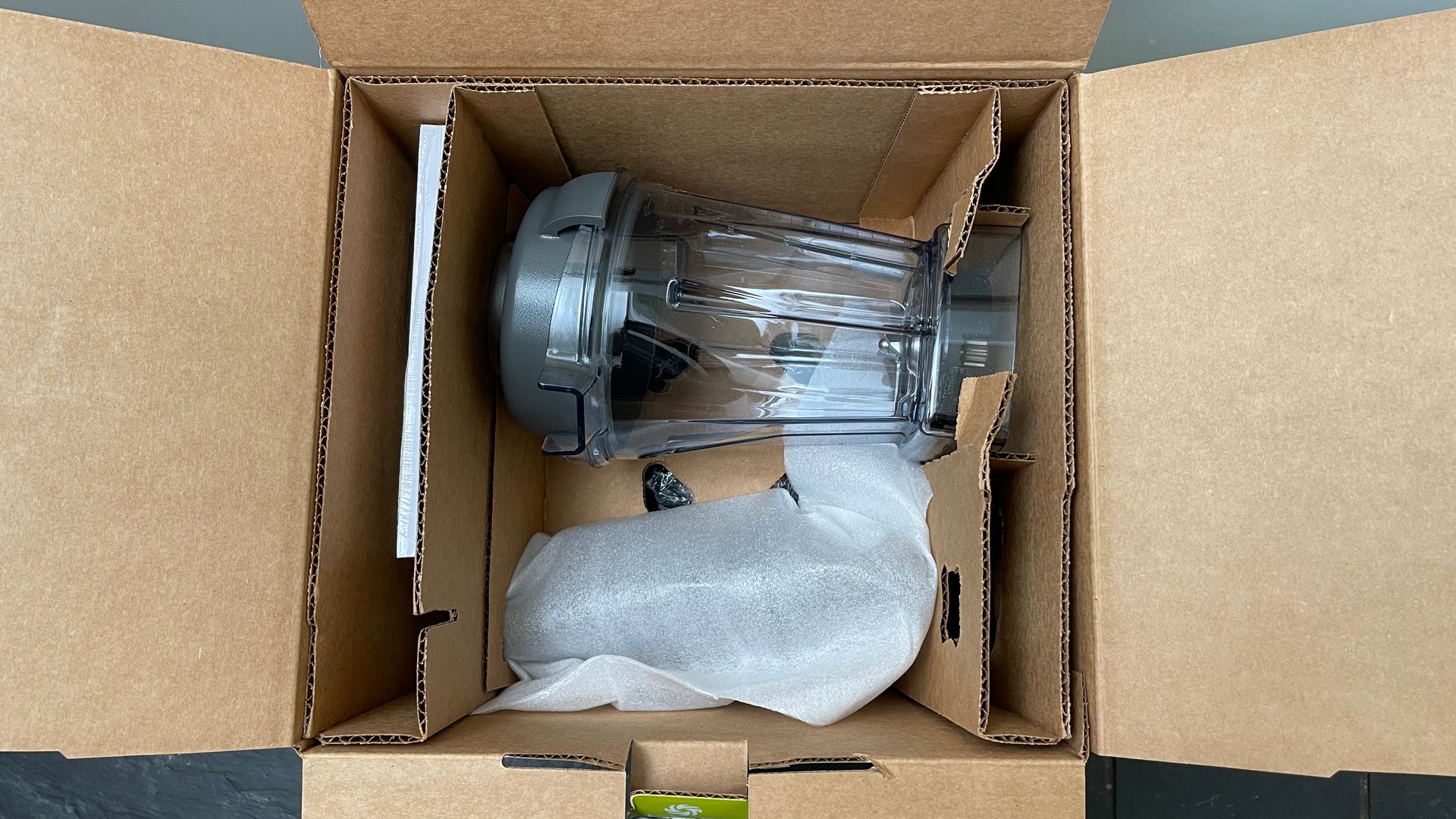 Unboxing the Vitamix E310 Explorian Blender