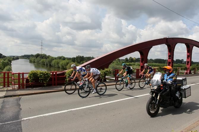 The breakaway flies over the canal