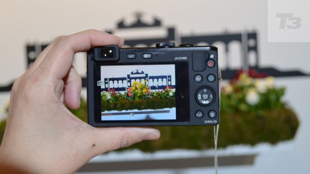 Panasonic LF1 review