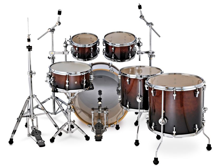 The toms have Total Acoustic Resonance (TAR) mounts.