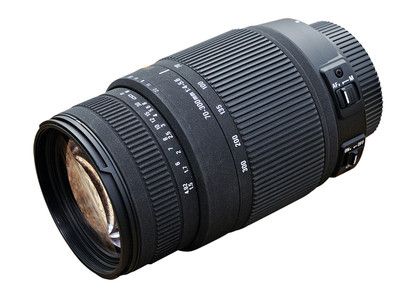 Build quality, handling and performance - Sigma 70-300mm f/4-5.6 DG OS ...