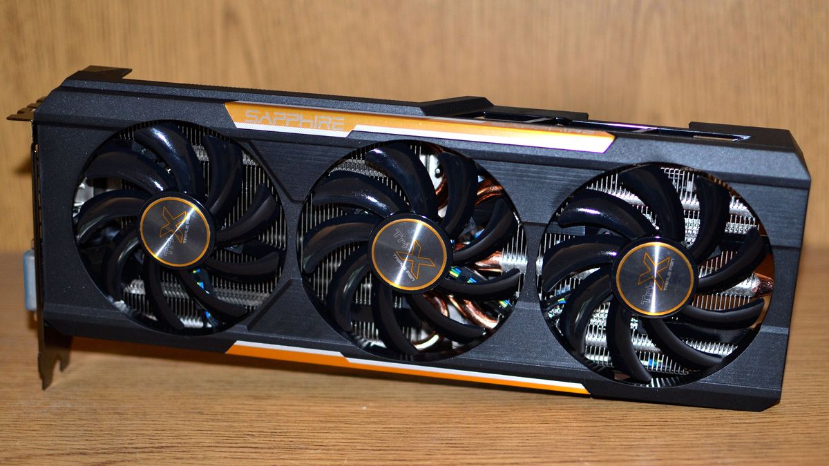 Sapphire Tri-X R9 390X (2)