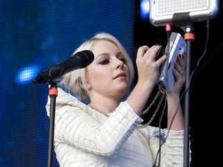 Little Boots plays a Stylophone on stage: will she soon have a laser harp, too?