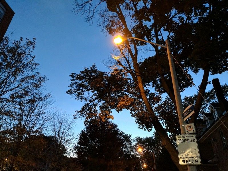 Google Pixel dusk sample