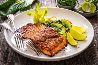grilled salmon with ginger, honey and lime