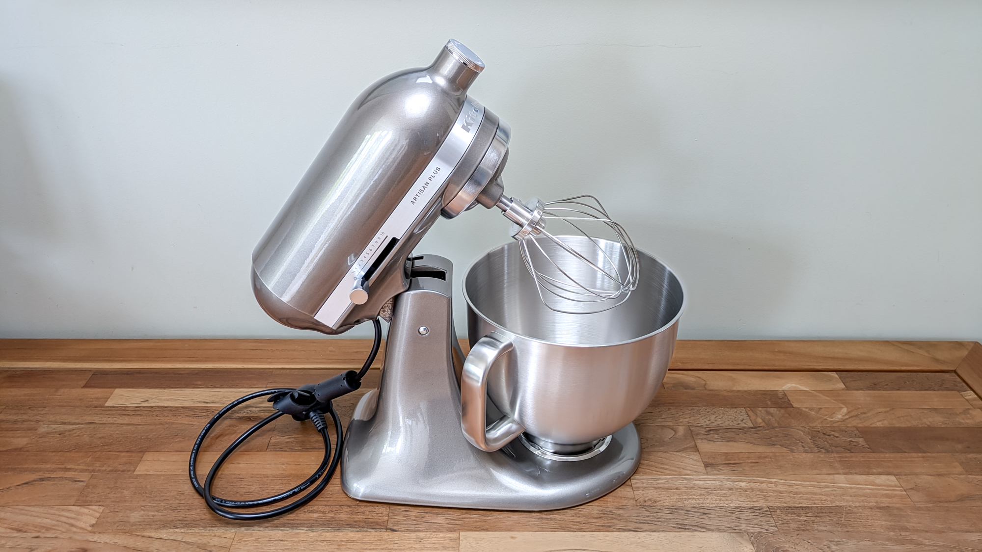 KitchenAid Artisan Plus stand mixer review