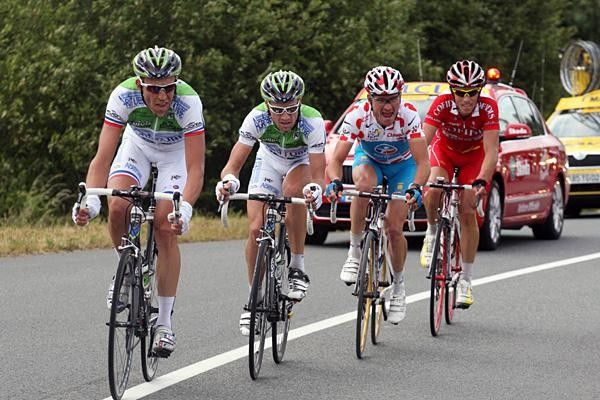 Christophe Moreau and team-mate David Le Lay (Agritubel) rode across to the break after the final climb.