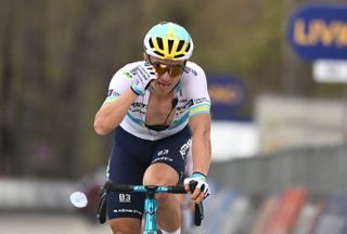 Giro d'Abruzzo: Alexey Lutsenko cracks UAE Team Emirates on stage 3 mountain finish