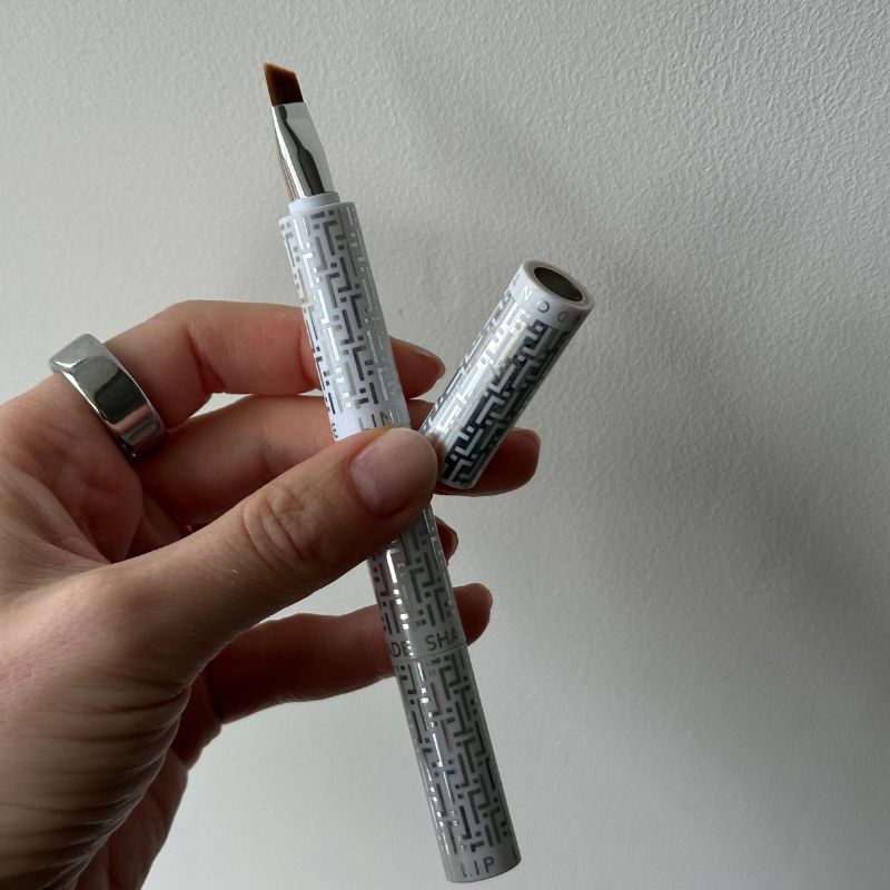 trinny brush