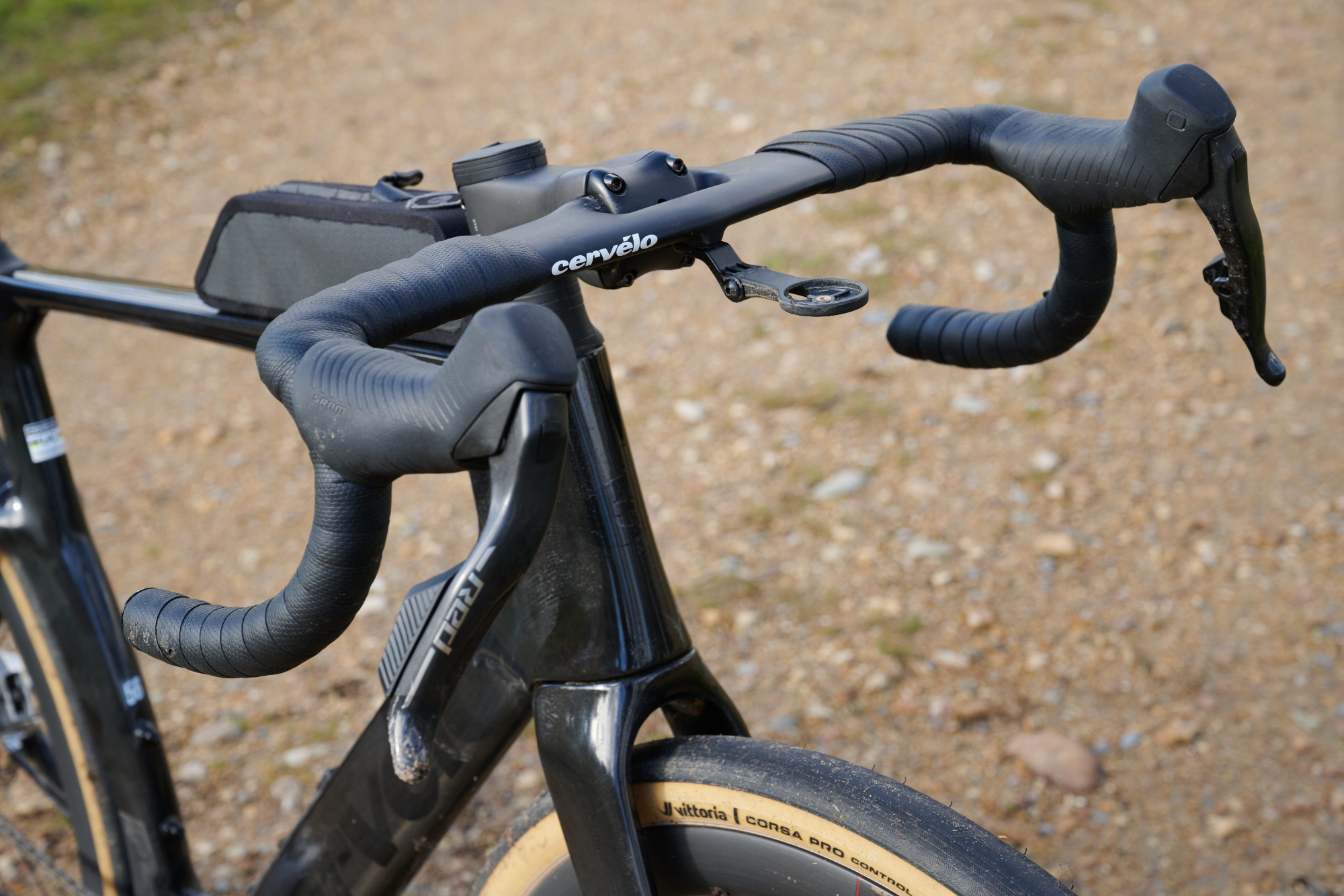 Cockpit of the Cervelo Aspero-5 gravel bike
