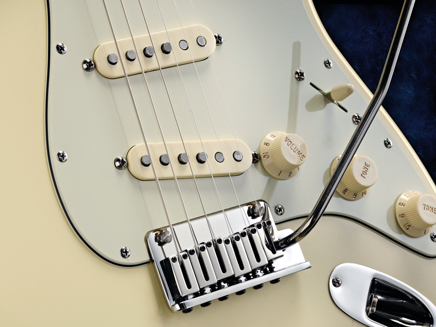 A modern two-point vibrato for all your waggle needs