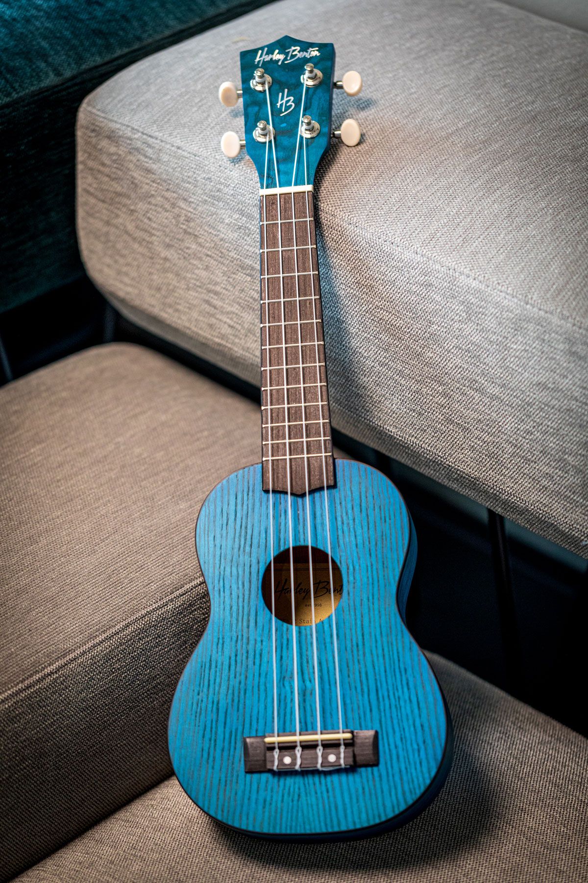 Harley Benton UK-12 Stain Ash