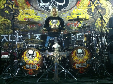 Will at his Pearl set-up