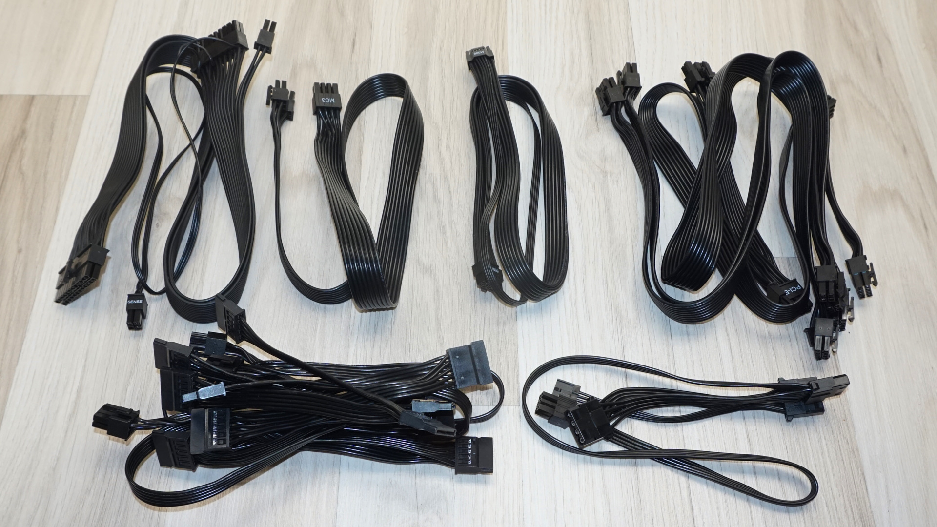 SilverStone Hela 850R Platinum PSU