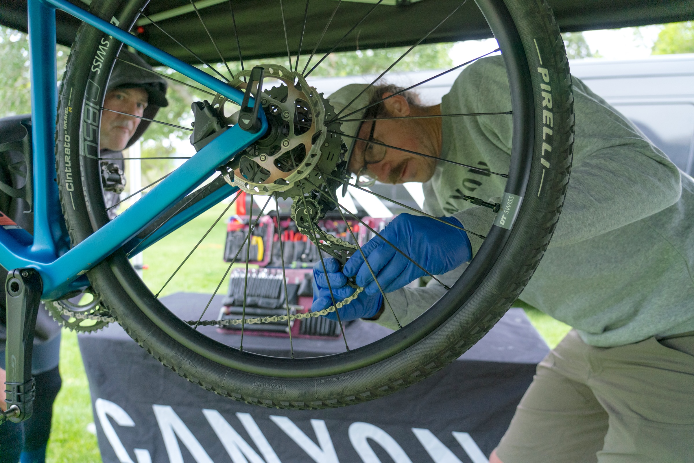 'Big Tall' Wayne Smith, who has worked with Peter Stetina for years,  takes care of a bike at Stetina's Paydirt