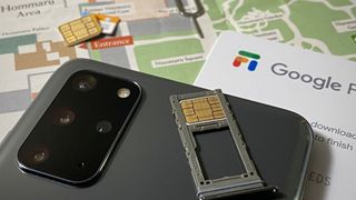 Google Fi SIM and S20+ on a tourist map