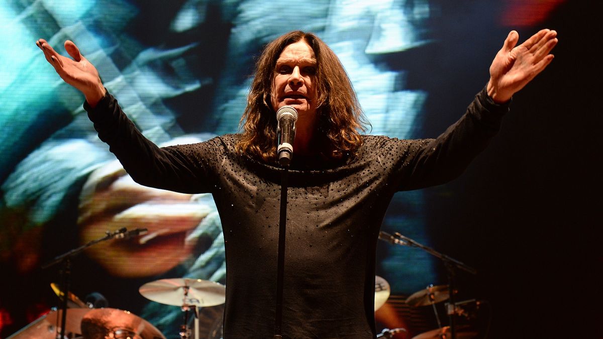 Ozzy Osbourne fronting Black Sabbath in 2016