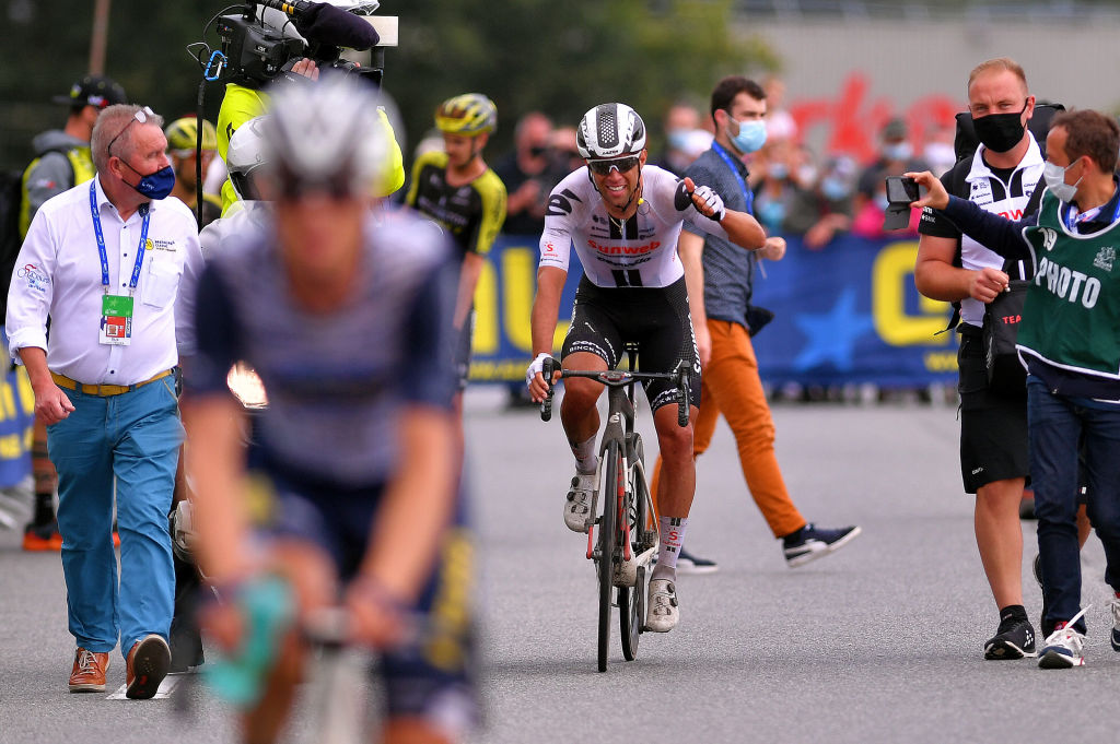 PLOUAY FRANCE AUGUST 25 Arrival Michael Matthews of Australia and Team Sunweb Celebration during the 84th Bretagne Classic OuestFrance 2020 a 2478km race from Plouay to Plouay GrandPrixPlouay GPPlouay on August 25 2020 in Plouay France Photo by Luc ClaessenGetty Images