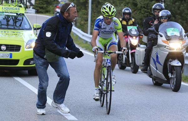 Vicenzo Nibali (Liquigas Cannondale) gets some encouragement
