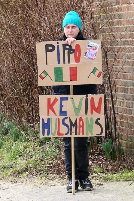 Fans made their allegiances clear