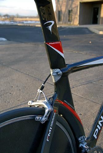 A clever seat clamp design maintains the frame's sleek lines.