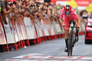 Stage 10 - Evenepoel smashes stage 10 time trial to increase overall lead at Vuelta a España