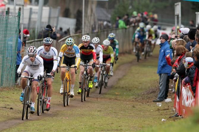 World Cup leader Lars van der Haar sets the pace on a lightning-fast parcours at the Heusden-Zolder World Cup round.