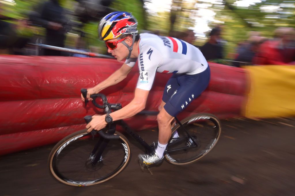 Eli Iserbyt wins Superprestige Gavere