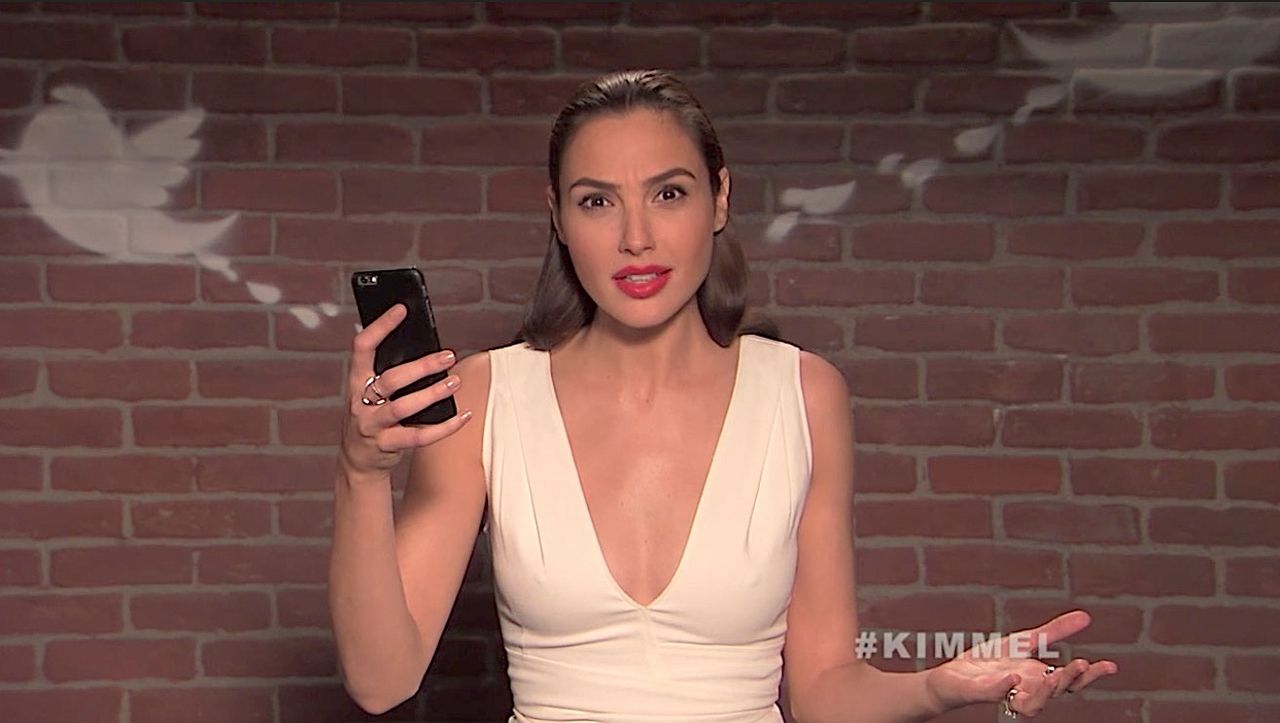 Gal Gadot reads a mean tweet