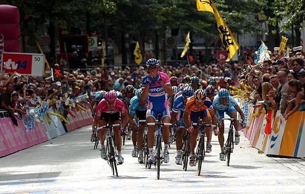 Alessandro Ballan (Lampre-Fondital) rejoices as he wins